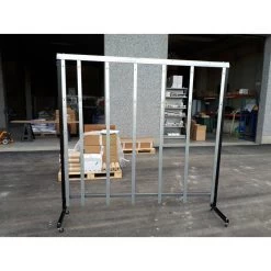 Support Sur Roulettes - New Canariz - Série Champion - Ref 3000 -Oiseaux Fournitures Magasin support sur roulettes new canariz serie champion ref 3000 s3000 new canariz support sur roulettes compatible pour les cages new 1 8